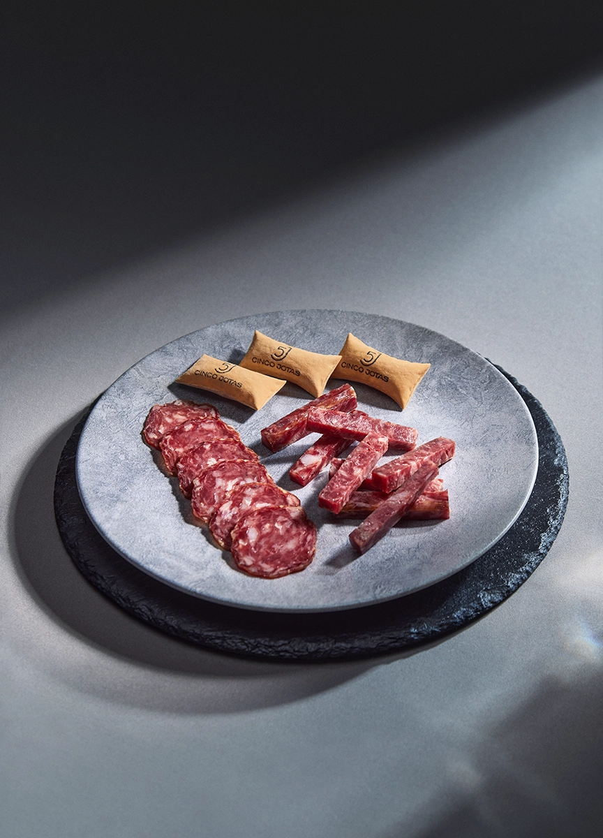 Salchichon-PLP-ProductTwoColumns-Image-01